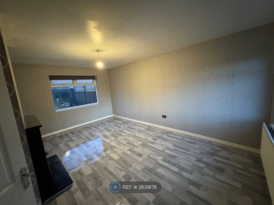 Property photo 3 of 23