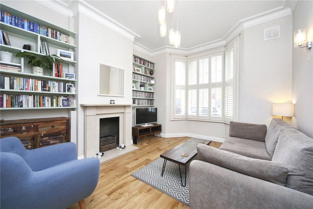 Property photo 1 of 6