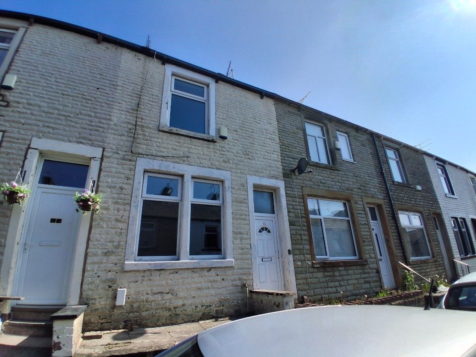 Property photo 2 of 16