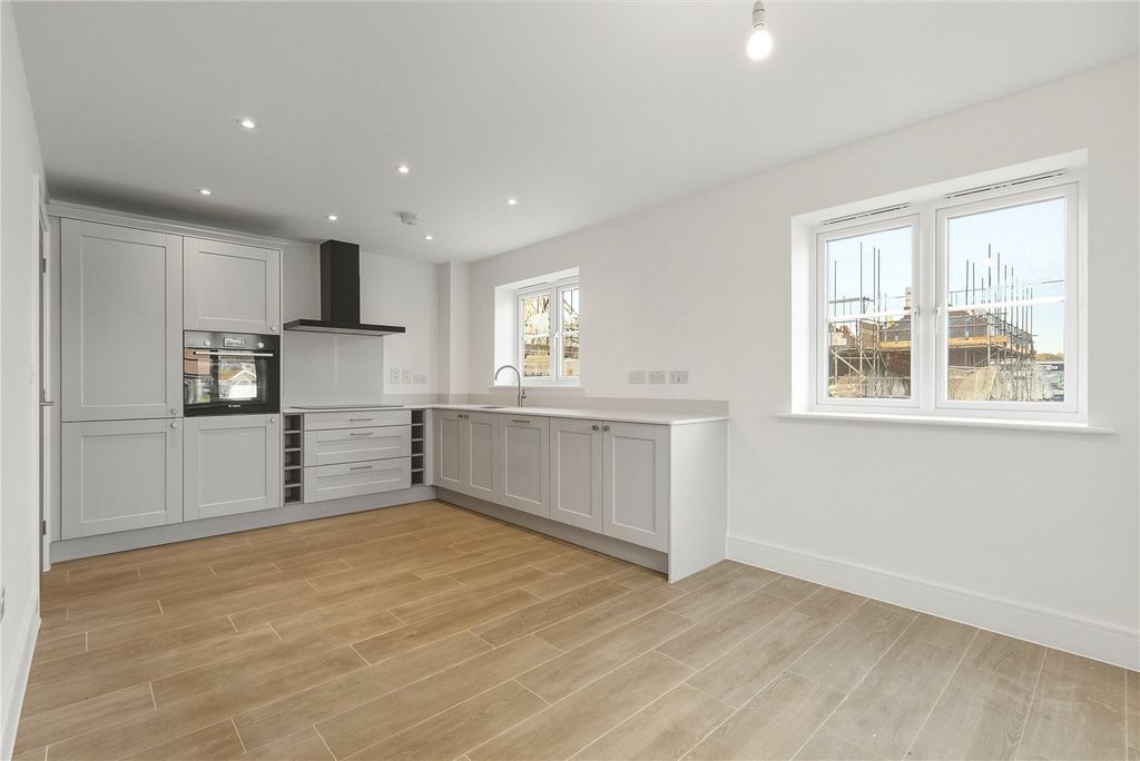 Property photo 2 of 9 Picture No. 08