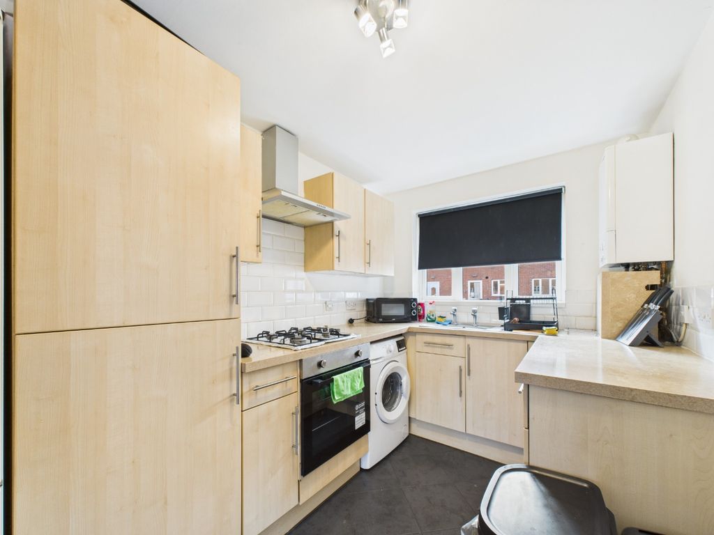 Property photo 3 of 10 4303367