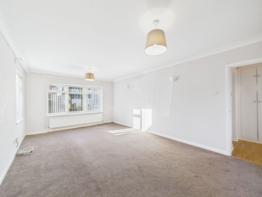 Property photo 3 of 25