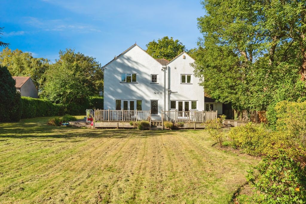 Property photo 3 of 35 Photo