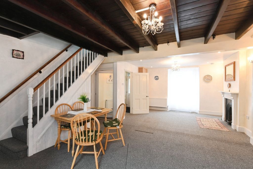 Property photo 2 of 17 Pbox-Img.Jpg