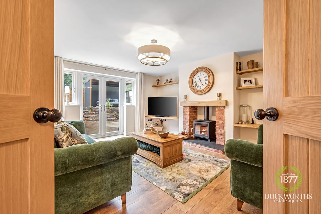 Property photo 2 of 64