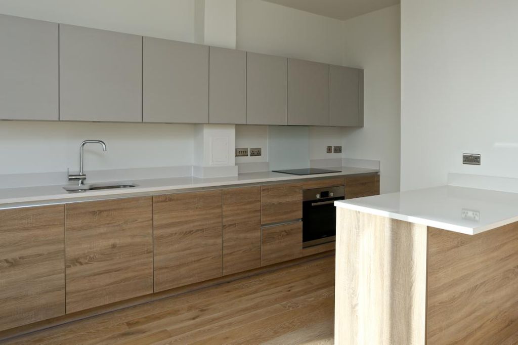 Property photo 2 of 9 Kitchen