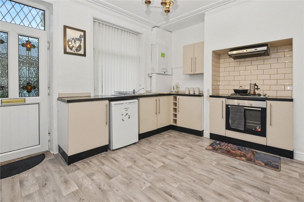 Property photo 3 of 10 Picture No. 17