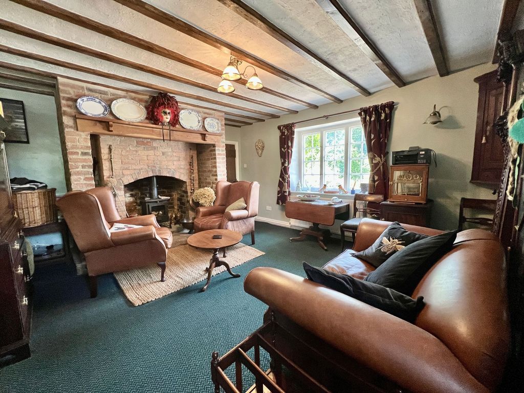 Property photo 2 of 38