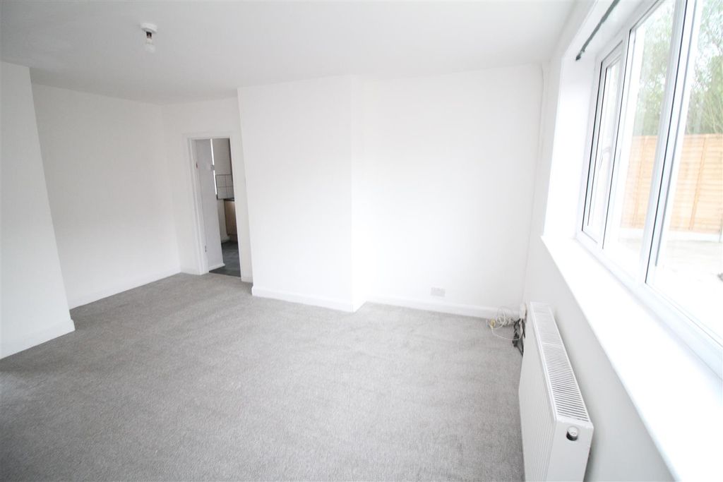 Property photo 3 of 11 Img_6046[1].Jpg