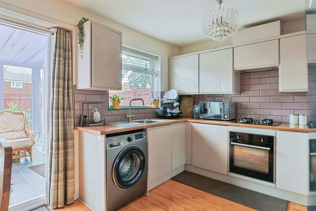 Property photo 3 of 19 Pbox-Img.Jpg