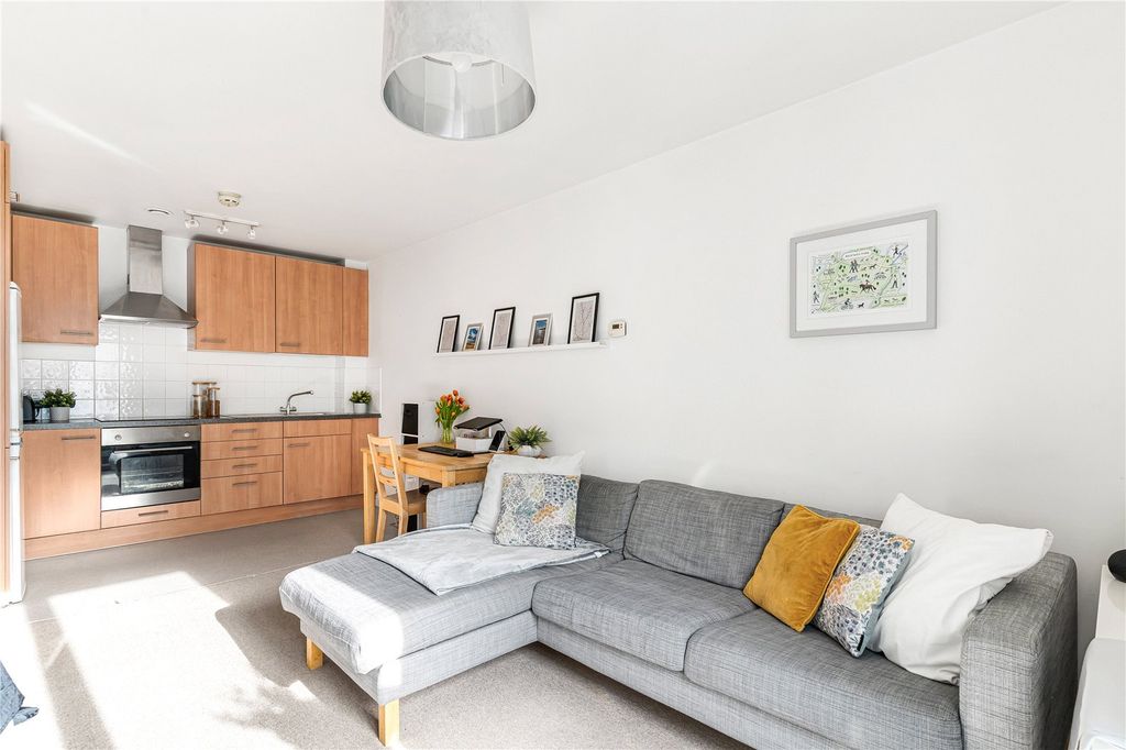 Property photo 2 of 30 Reception Room