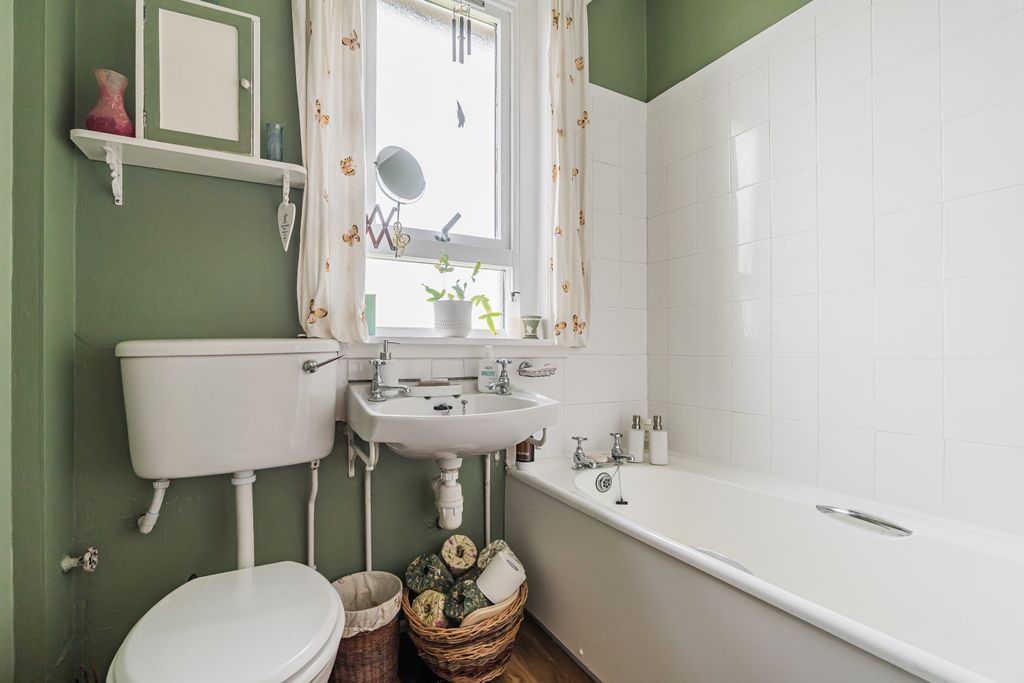 Additional image 22 of 4 bed flat for sale184 West Main Street, Broxburn EH52