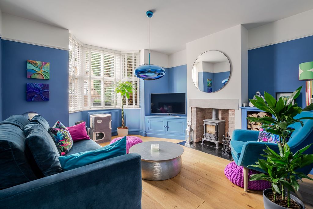 Property photo 2 of 13