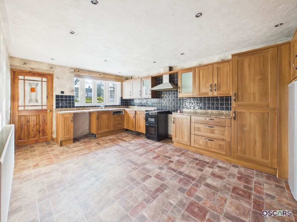 Property photo 2 of 10 Photo 3