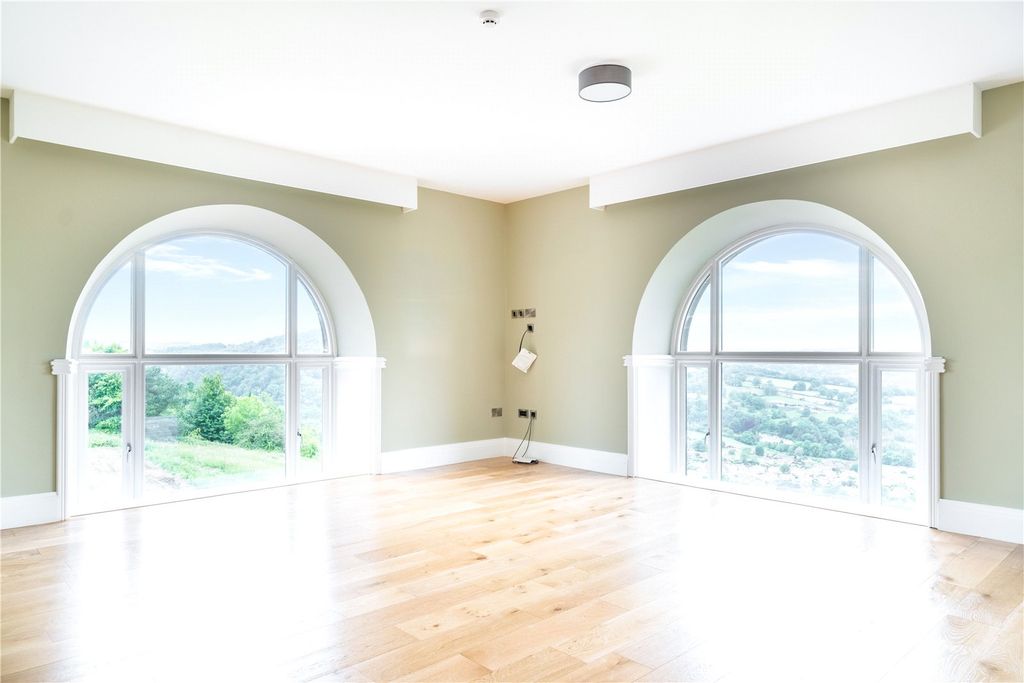 Property photo 2 of 19 Living Room