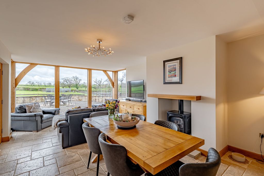 Property photo 2 of 56