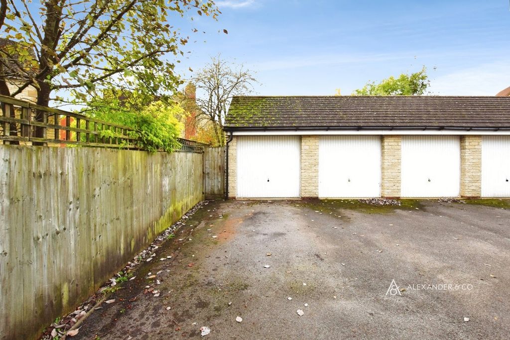 Property photo 2 of 5 Pbox-Img.Jpg