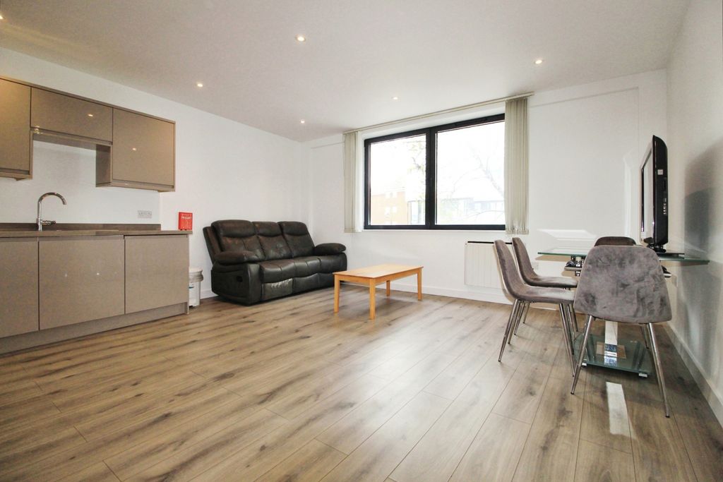 Property photo 2 of 16 Gallery