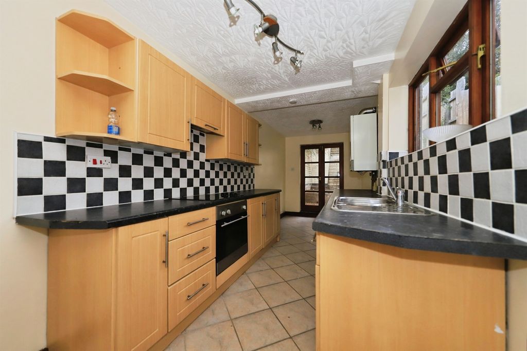 Property photo 3 of 15