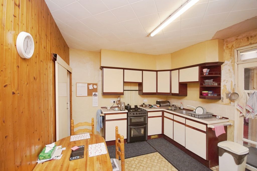 Property photo 2 of 13 Photo