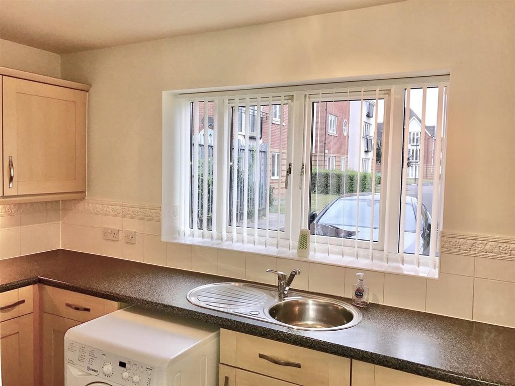 Property photo 3 of 9 96.Jpg