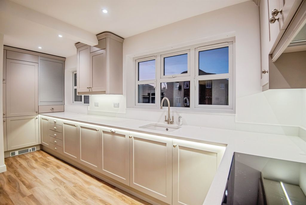 Property photo 3 of 26