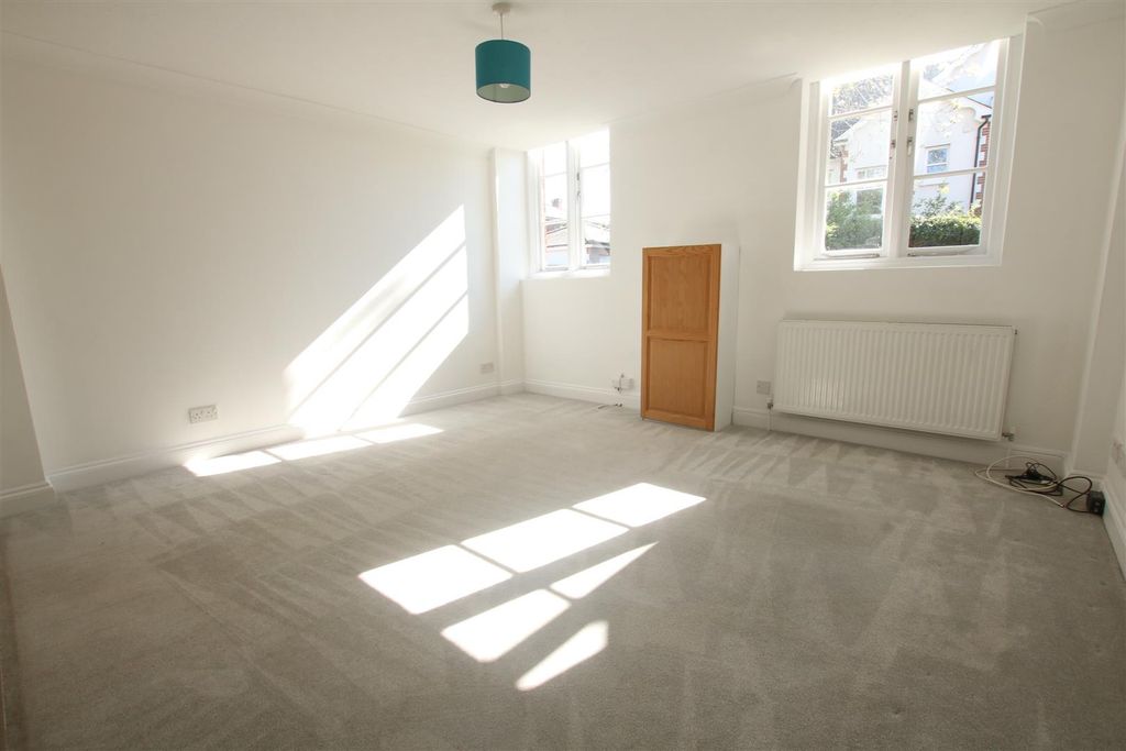 Property photo 2 of 10 Img_5483.Jpg