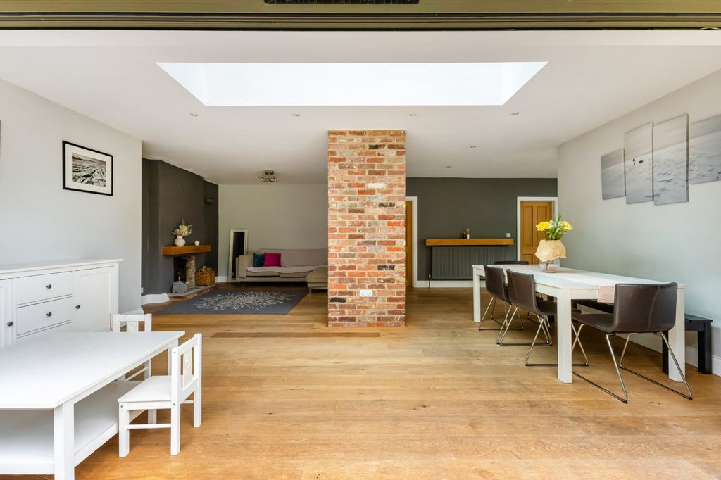 Property photo 3 of 21 Snug/Dining Room