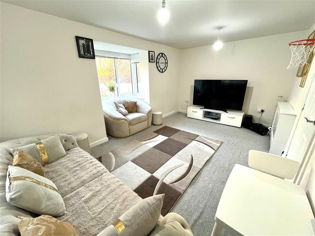 Property photo 2 of 17 Image