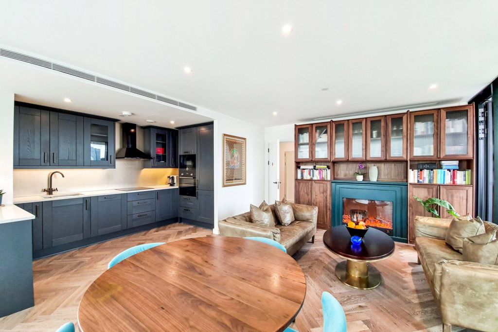 Property photo 3 of 12 Merino Wharf