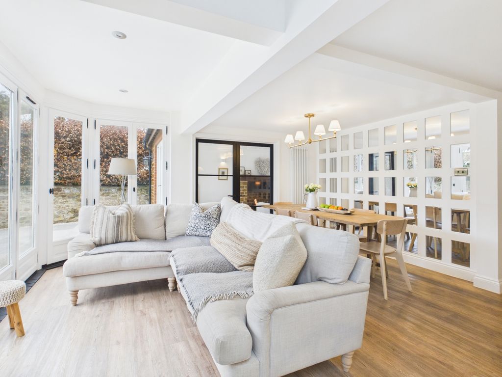 Property photo 3 of 39 Photo 3