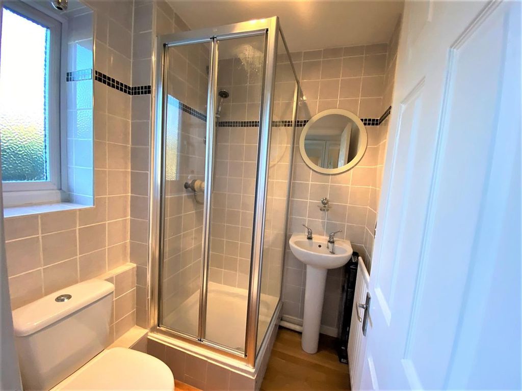 Property photo 3 of 3 Bathroom