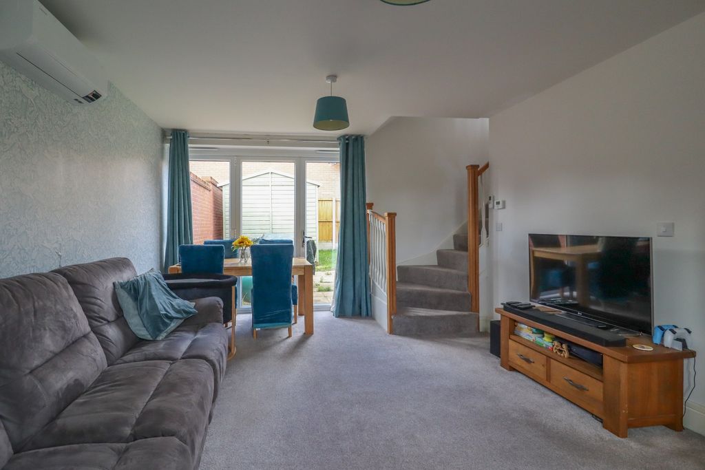 Property photo 2 of 16 4487905