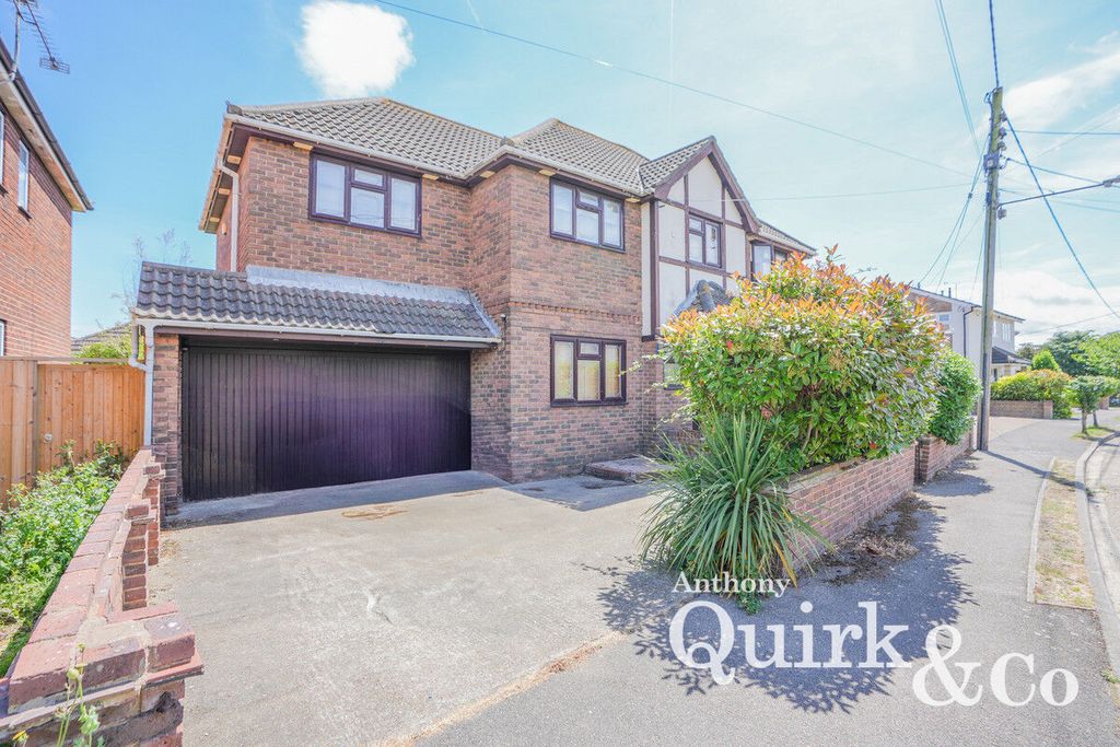 Property photo 1 of 2