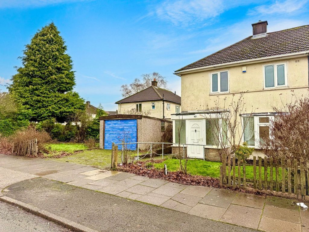 Property photo 2 of 17