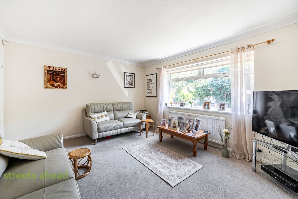Property photo 3 of 16 63c7273c-22d8-4Ad...