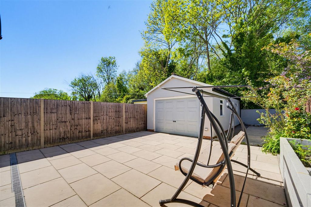 Property photo 2 of 22