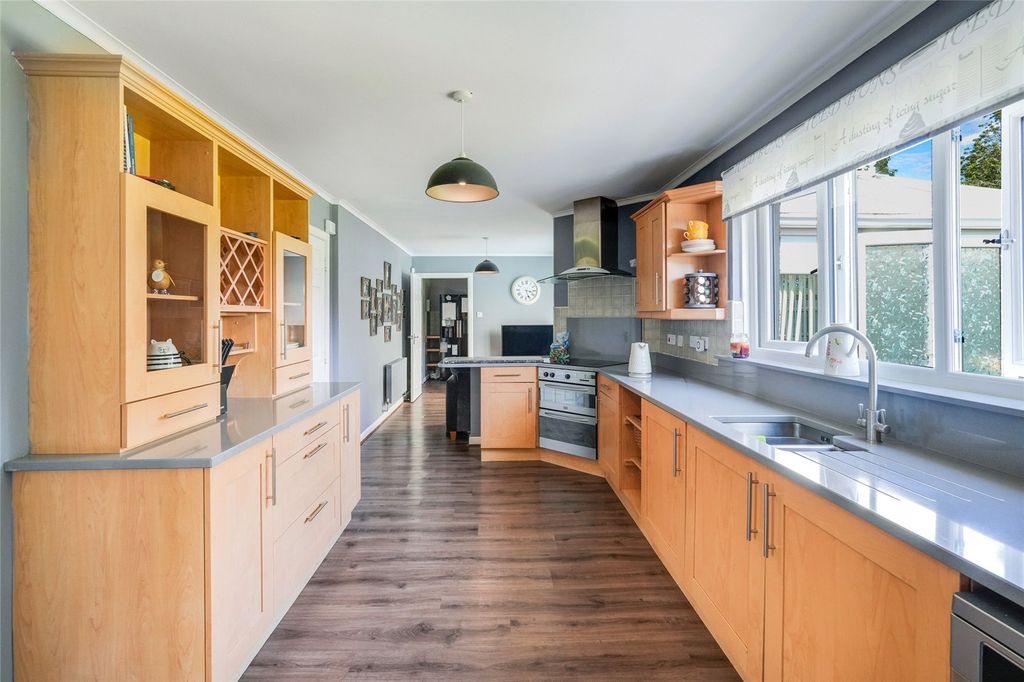 Property photo 3 of 29 Kitchen