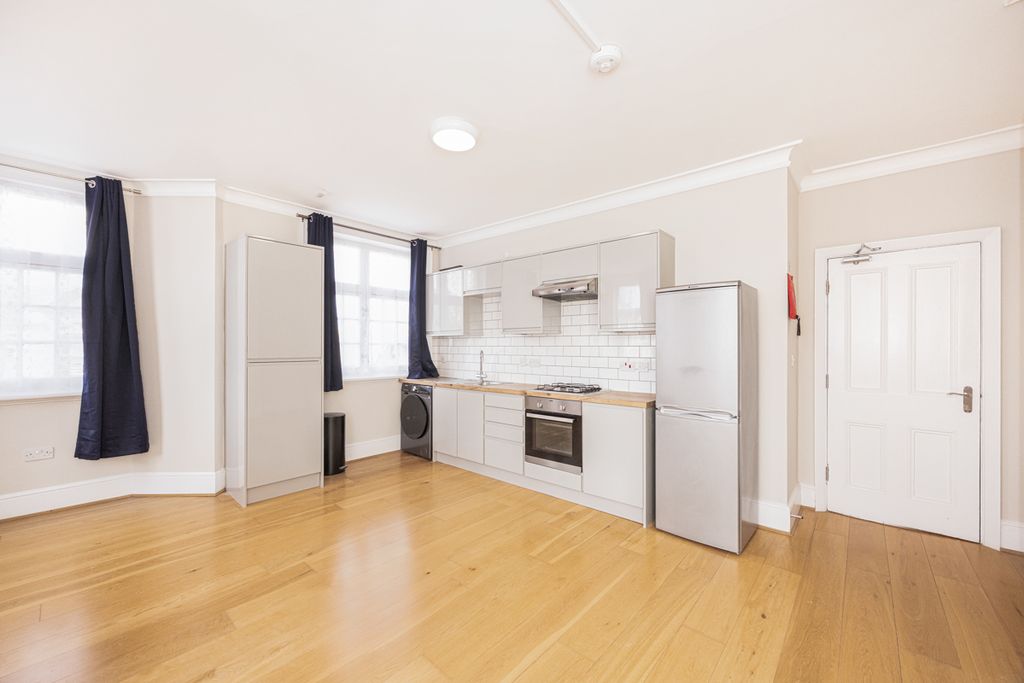 Property photo 3 of 9