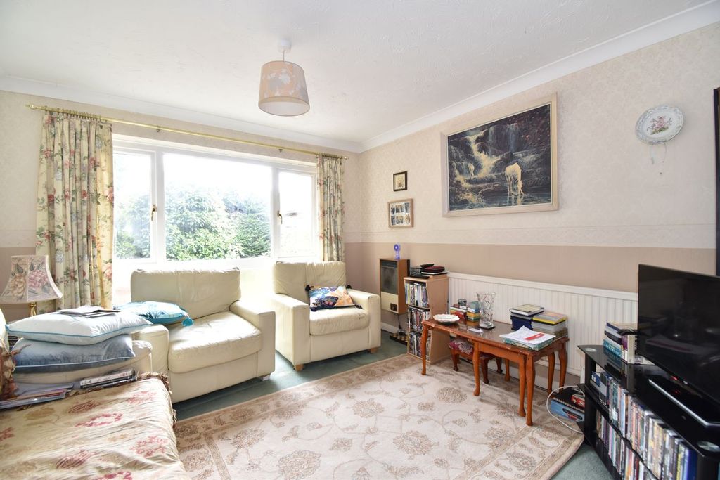 Property photo 3 of 17