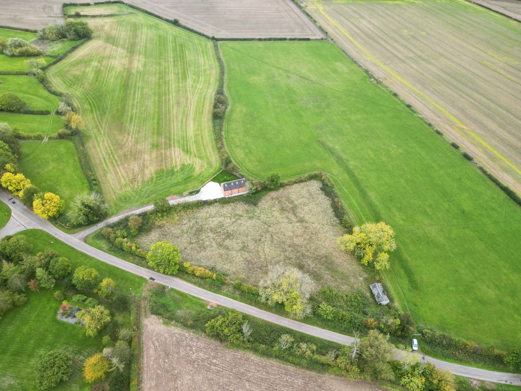 Property photo 2 of 5