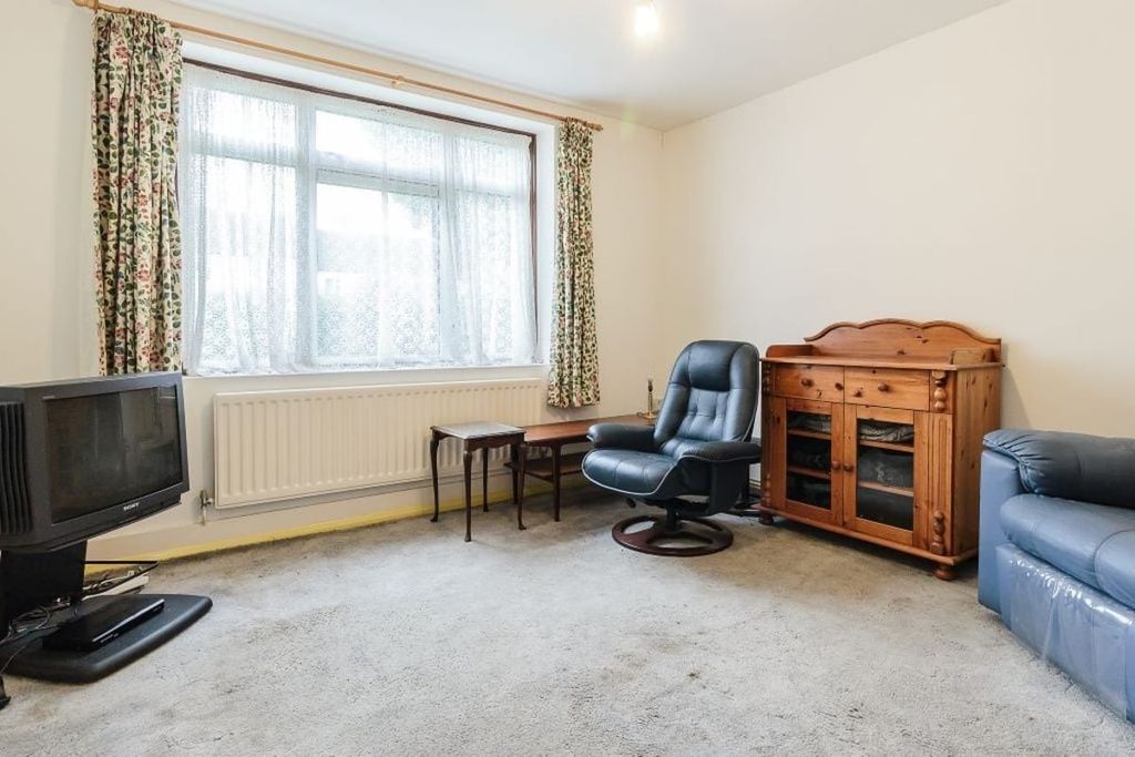 Property photo 3 of 8