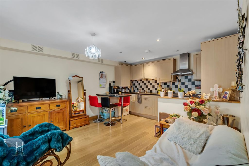 Property photo 2 of 10 Dsc08395.Jpg