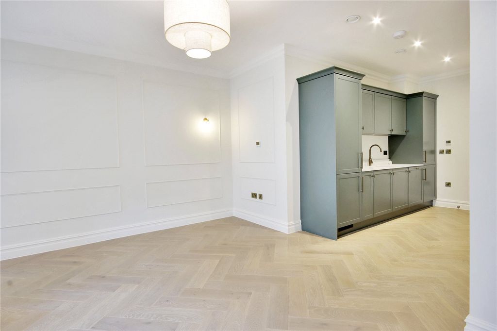 Property photo 2 of 13 Apt 2 Living