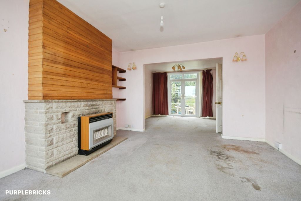 Property photo 3 of 31