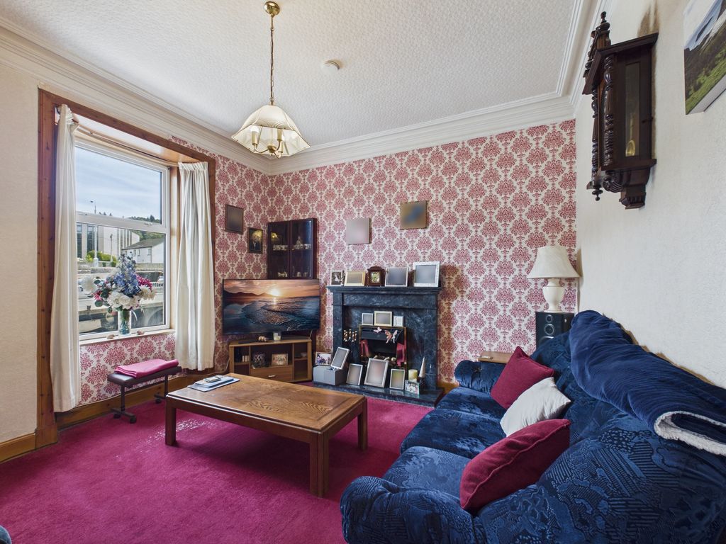 Property photo 3 of 11