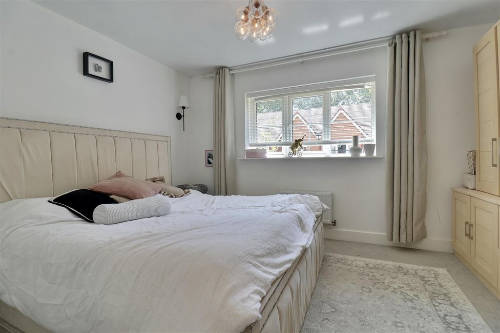 Property photo 1 of 10 0267Ab8F-379A-4845-B8Be-2Abd02015411_1_201_A.Jpeg