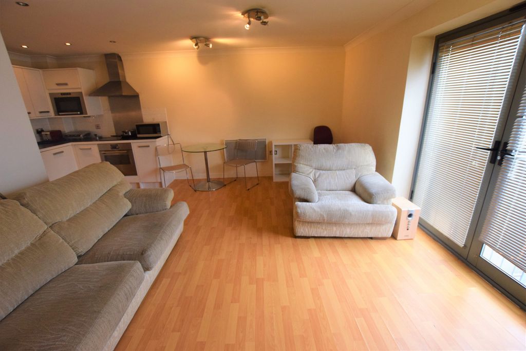 Property photo 3 of 8