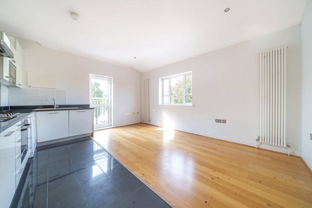 Property photo 1 of 17 Picture No. 01