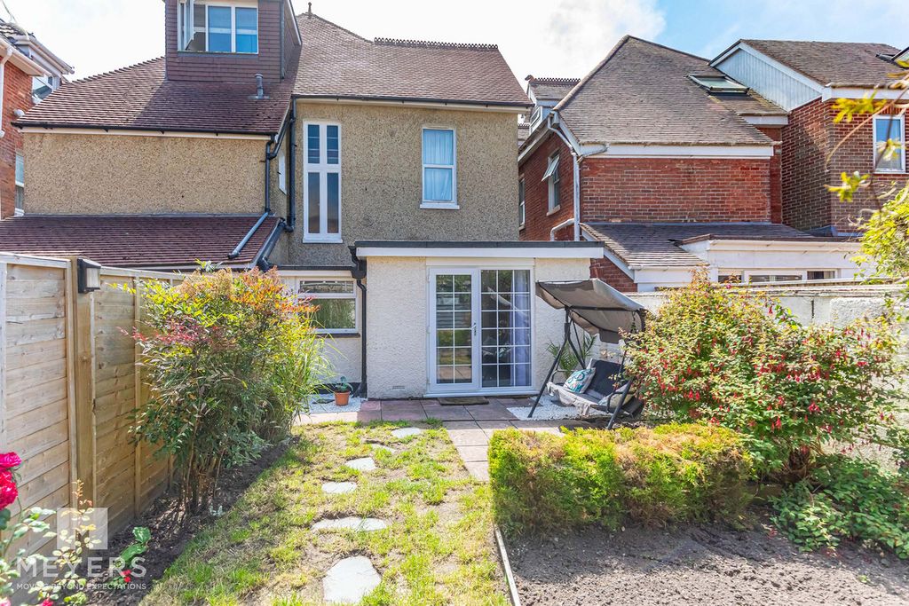 Property photo 2 of 15